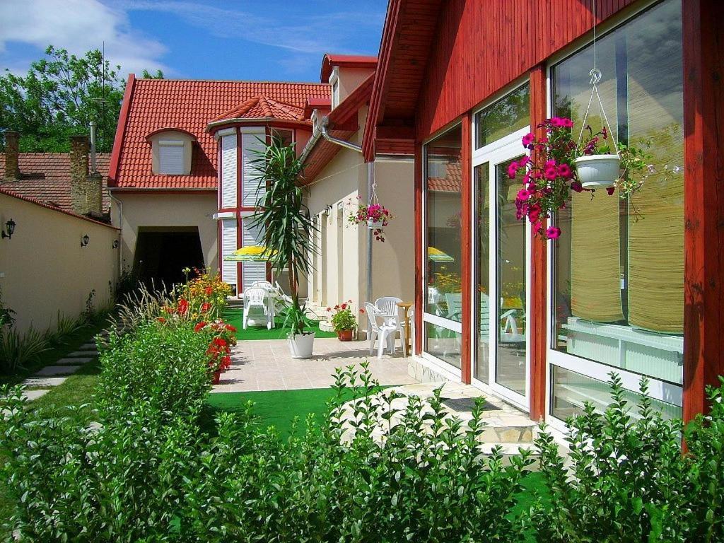 אגר Agria Wellness Guesthouse מראה חיצוני תמונה